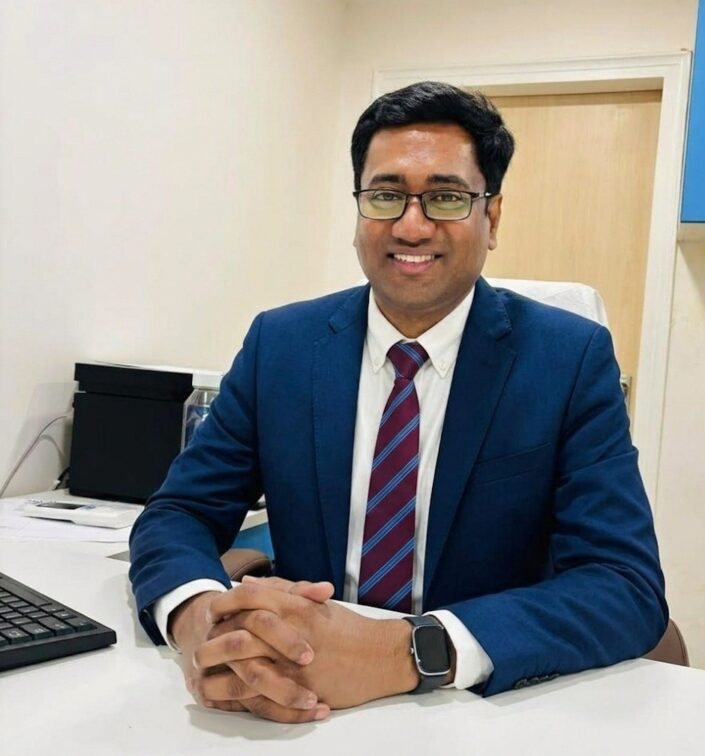 Dr Ravi Shankar pediatric hematologist and oncology specialist providing advanced bone marrow transplant and cancer care in Greater Noida